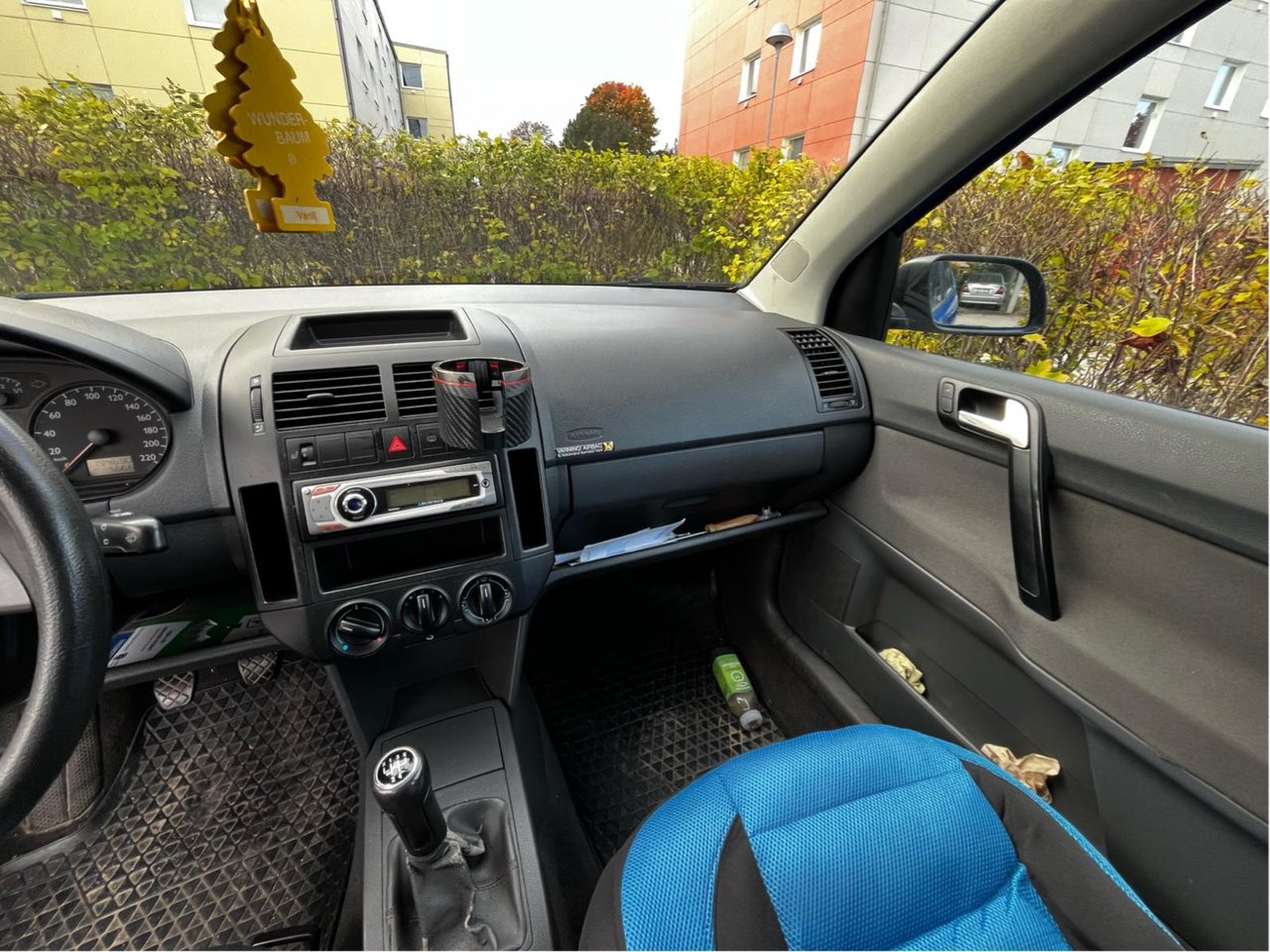 Volkswagen Polo 3-door 1.4 Manual, 75hp, 2004