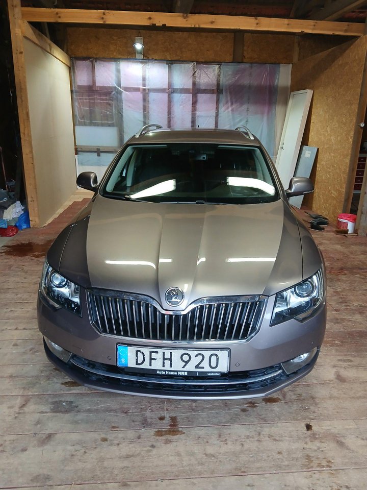 Škoda Superb Kombi 2.0 TDI 4x4 DSG Sekventiell, 170hk, 2014