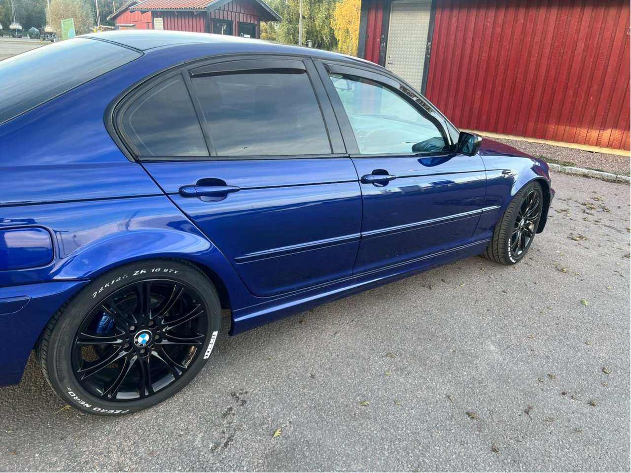 BMW 320i Sedan Automatisk, 5-trinn, 170ps, 2004