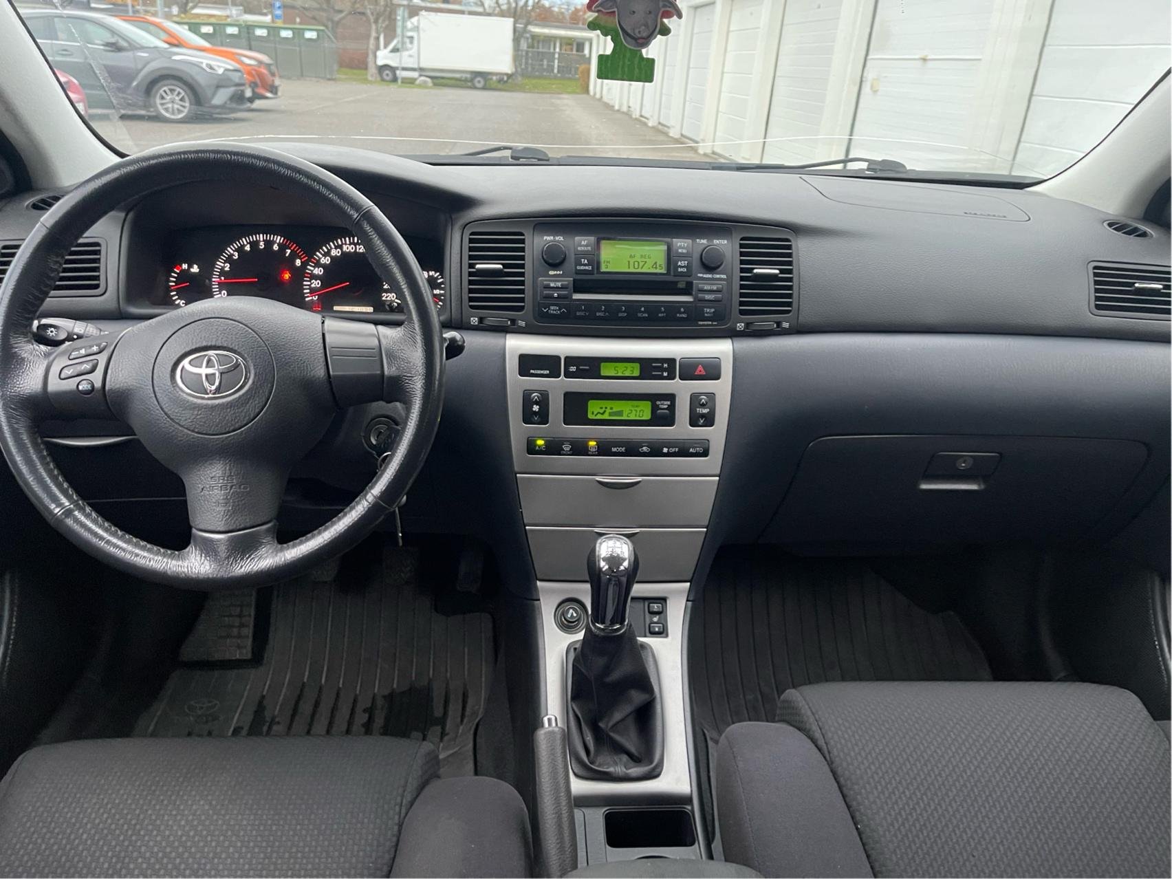 Toyota Corolla 5-dörrars 1.6 VVT-i Manuell, 110hk, 2005