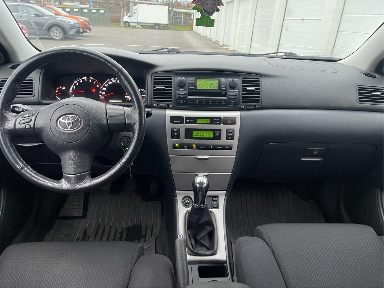 Toyota Corolla 5-dörrars 1.6 VVT-i Manuell, 110hk, 2005