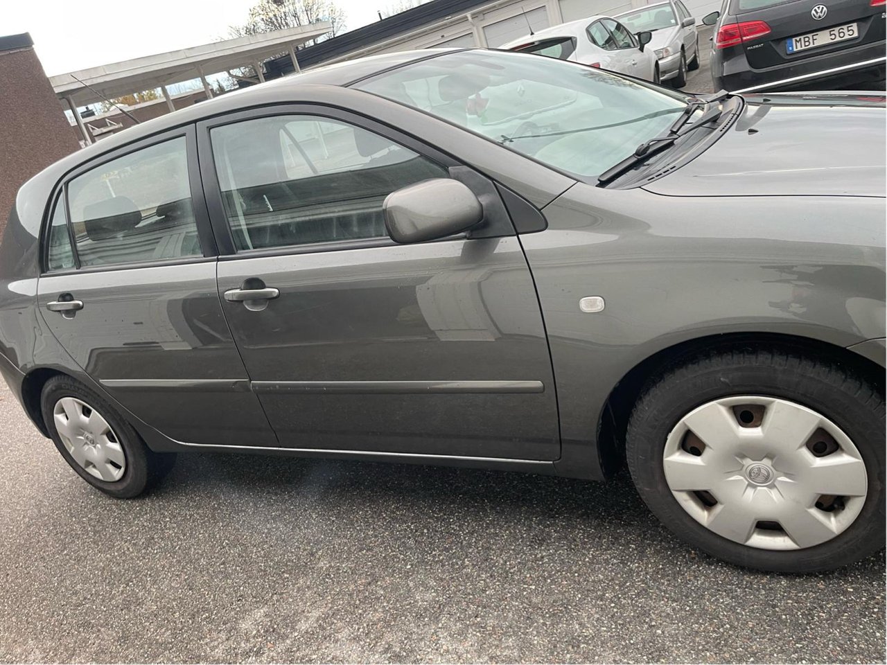 Toyota Corolla 5-dörrars 1.6 VVT-i Manuell, 110hk, 2005