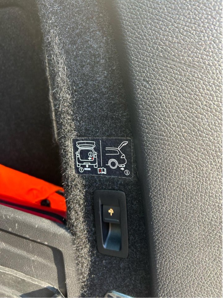 Volkswagen Passat Variant 2.0 TDI DPF BMT 4Motion DSG Sekventiell, 177hk, 2014