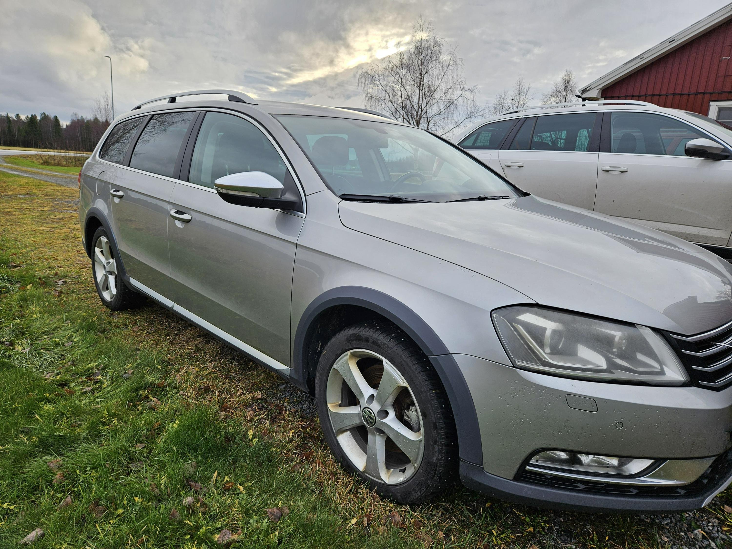Volkswagen Passat Alltrack 2.0 TDI DPF BMT 4Motion DSG sekvensiell, 6-trinn, 170ps, 2013