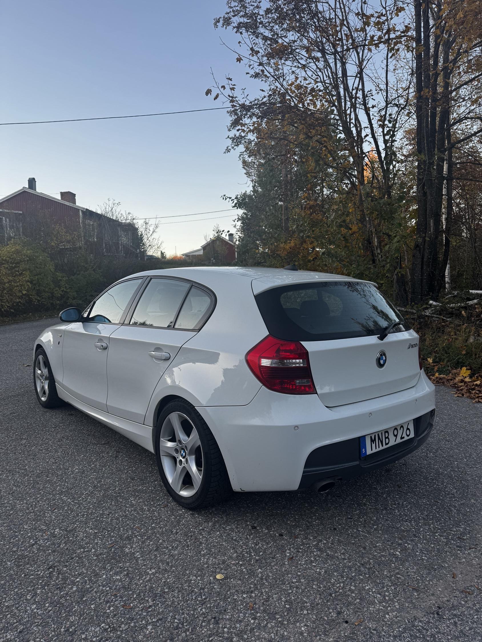 BMW 120i 5-dørs Steptronic, 6-trinn, 170hk, 2008