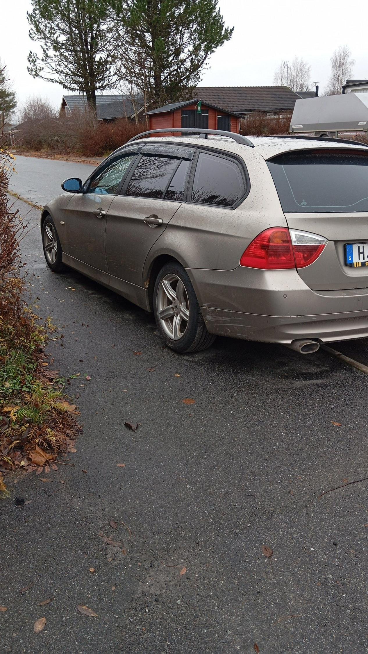 BMW 320d Touring Manuell, 6-trinn, 177ps, 2008