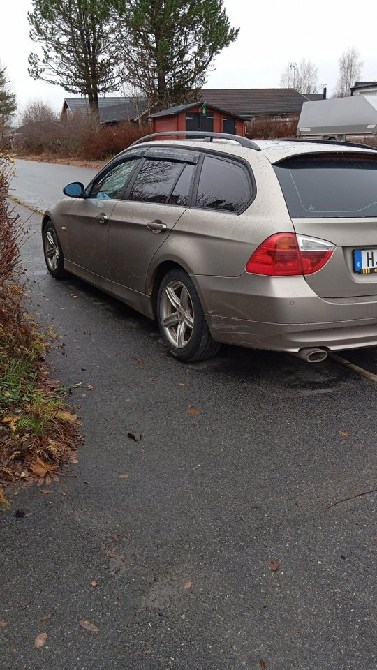 BMW 320d Touring Manuell, 6-trinn, 177ps, 2008