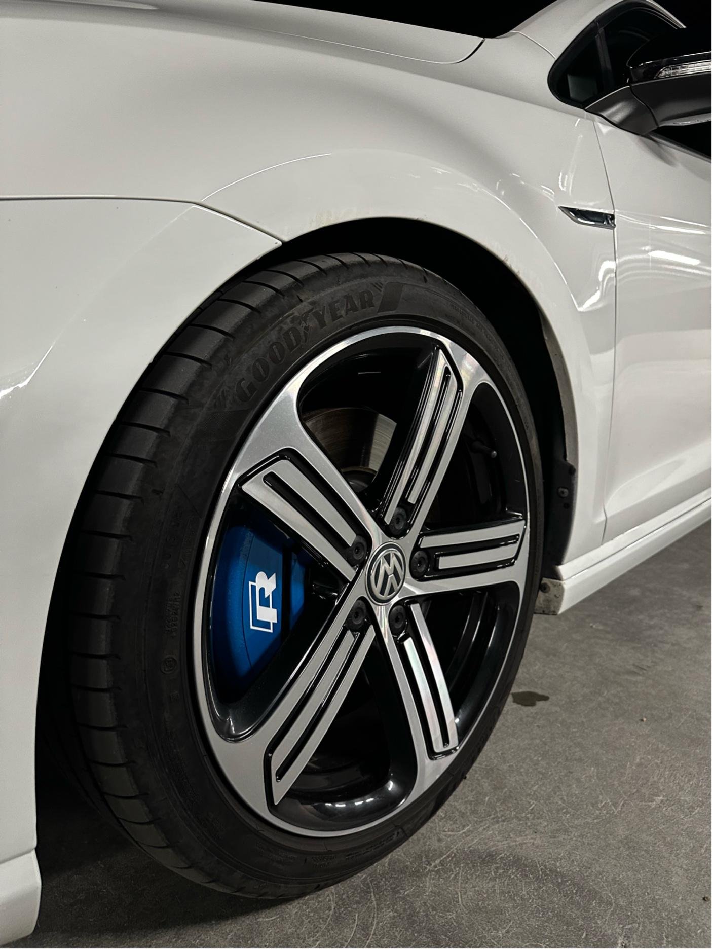 Volkswagen Golf Variant R 2.0 TSI BMT 4Motion DSG sekvensiell, 6-trinn, 300ps, 2017