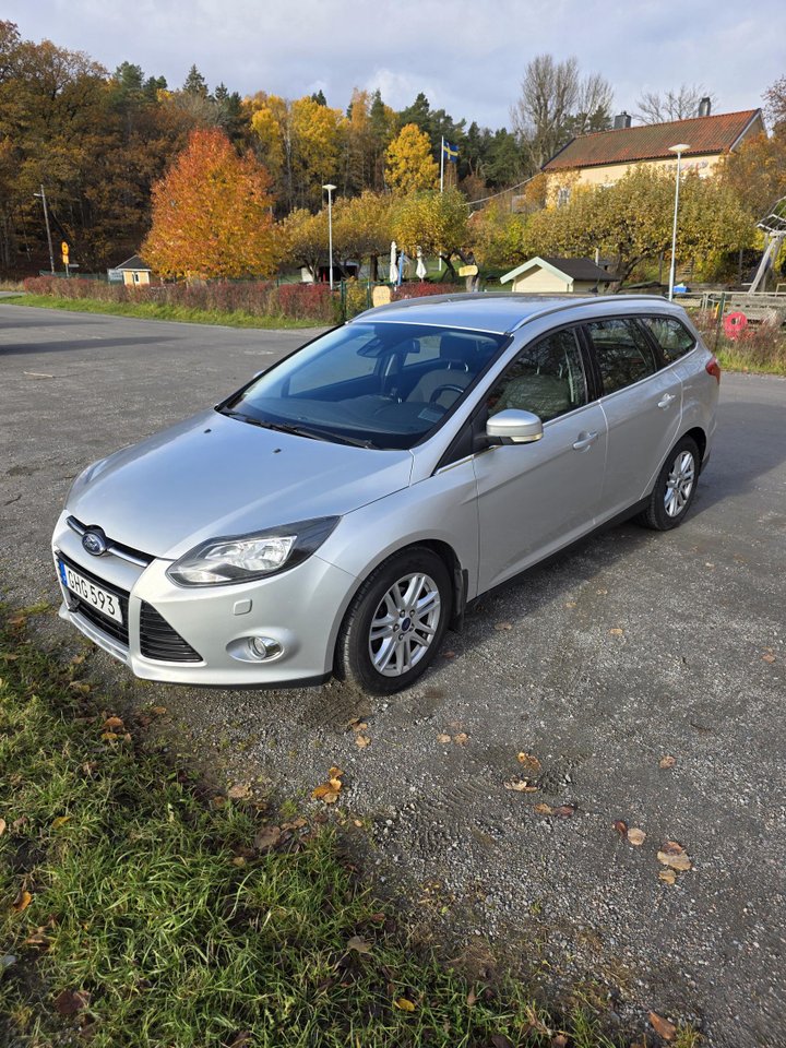 Ford Focus Combi 1.0 EcoBoost Manual, 100hp, 2014