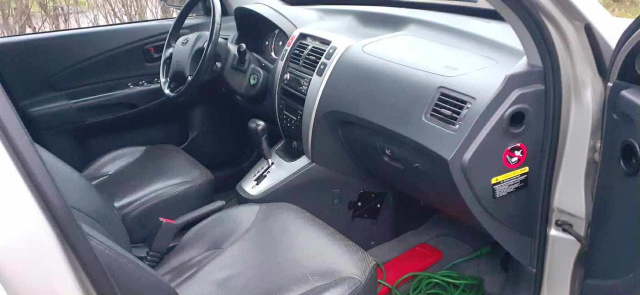 Hyundai Tucson 2.7 V6 4WD Shiftronic, 4-trinn, 175ps, 2006