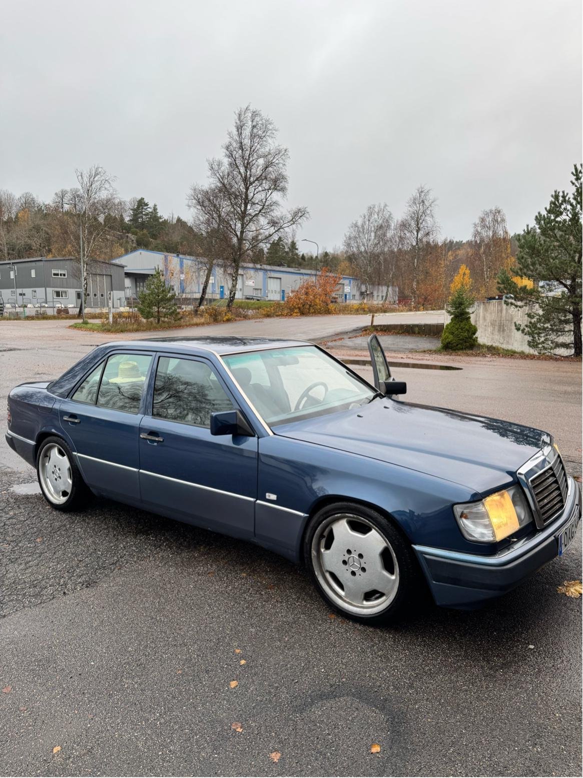 Mercedes-Benz 300 E 4G-Tronic, 180ps, 1990