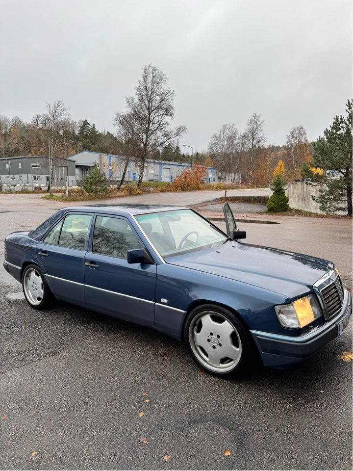Mercedes-Benz 300 E 4G-Tronic, 180ps, 1990