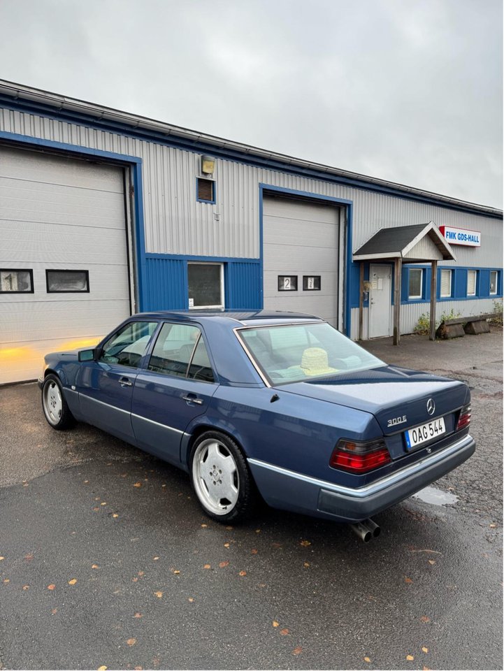 Mercedes-Benz 300 E 4G-Tronic, 180ps, 1990