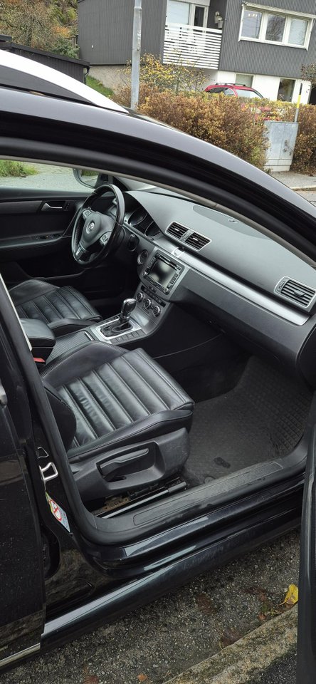 Volkswagen Passat Variant 2.0 TDI DPF BMT 4Motion DSG Sequential, 177hp, 2014