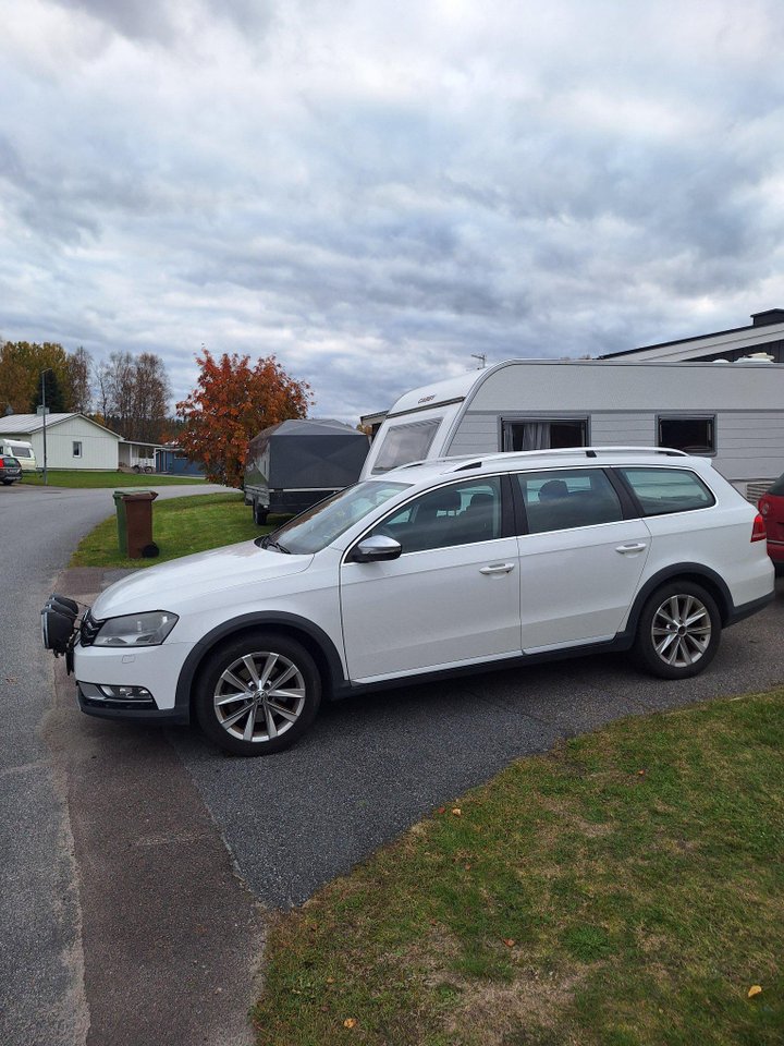 Volkswagen Passat Alltrack 2.0 TDI DPF BMT 4Motion DSG Sequential, 170hp, 2012