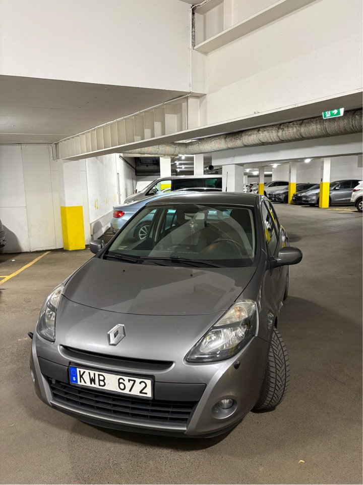 Renault Clio 5-door Hatchback 1.2 E85 Manual, 75hp, 2010