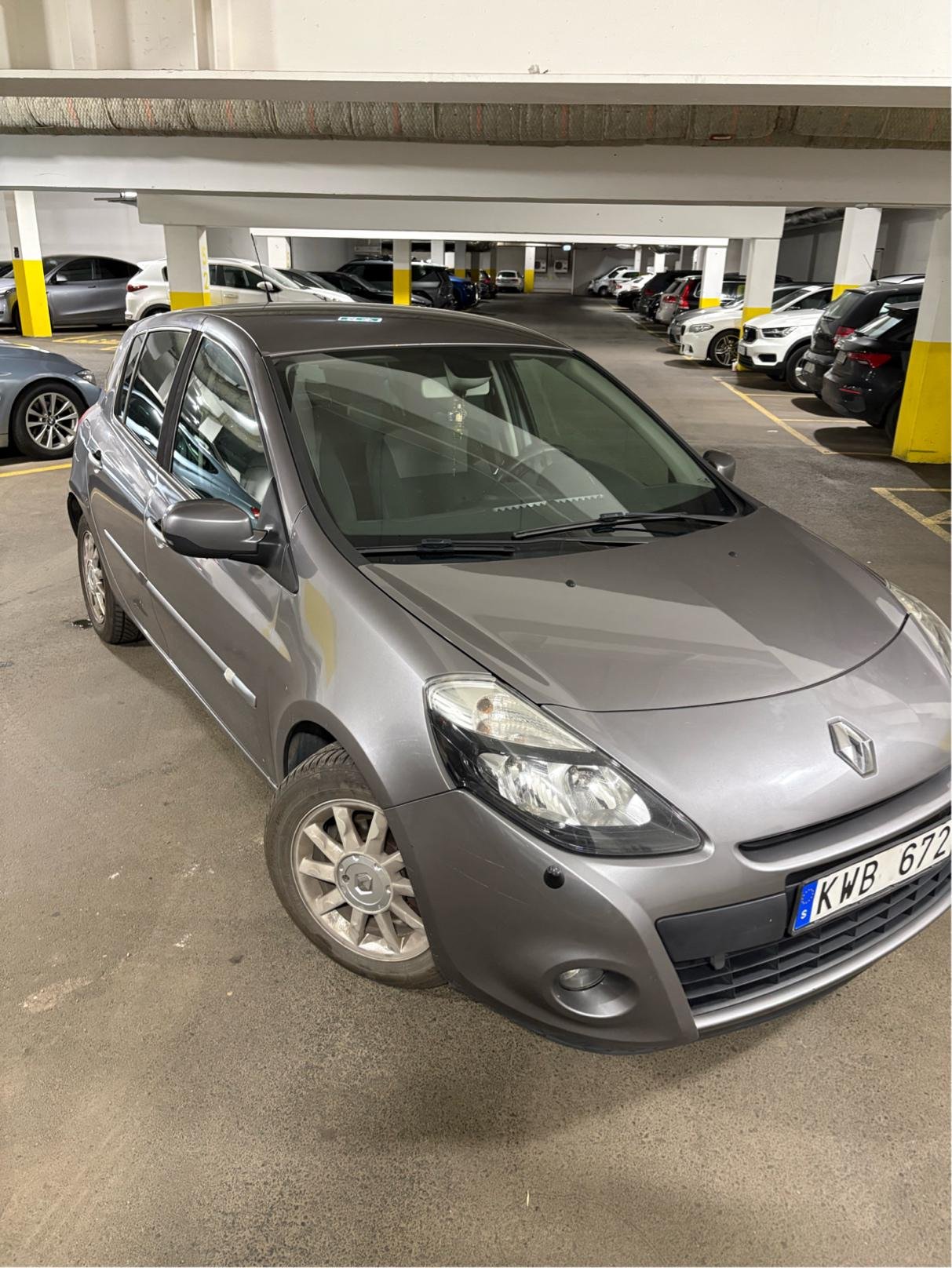 Renault Clio 5-door Hatchback 1.2 E85 Manual, 75hp, 2010