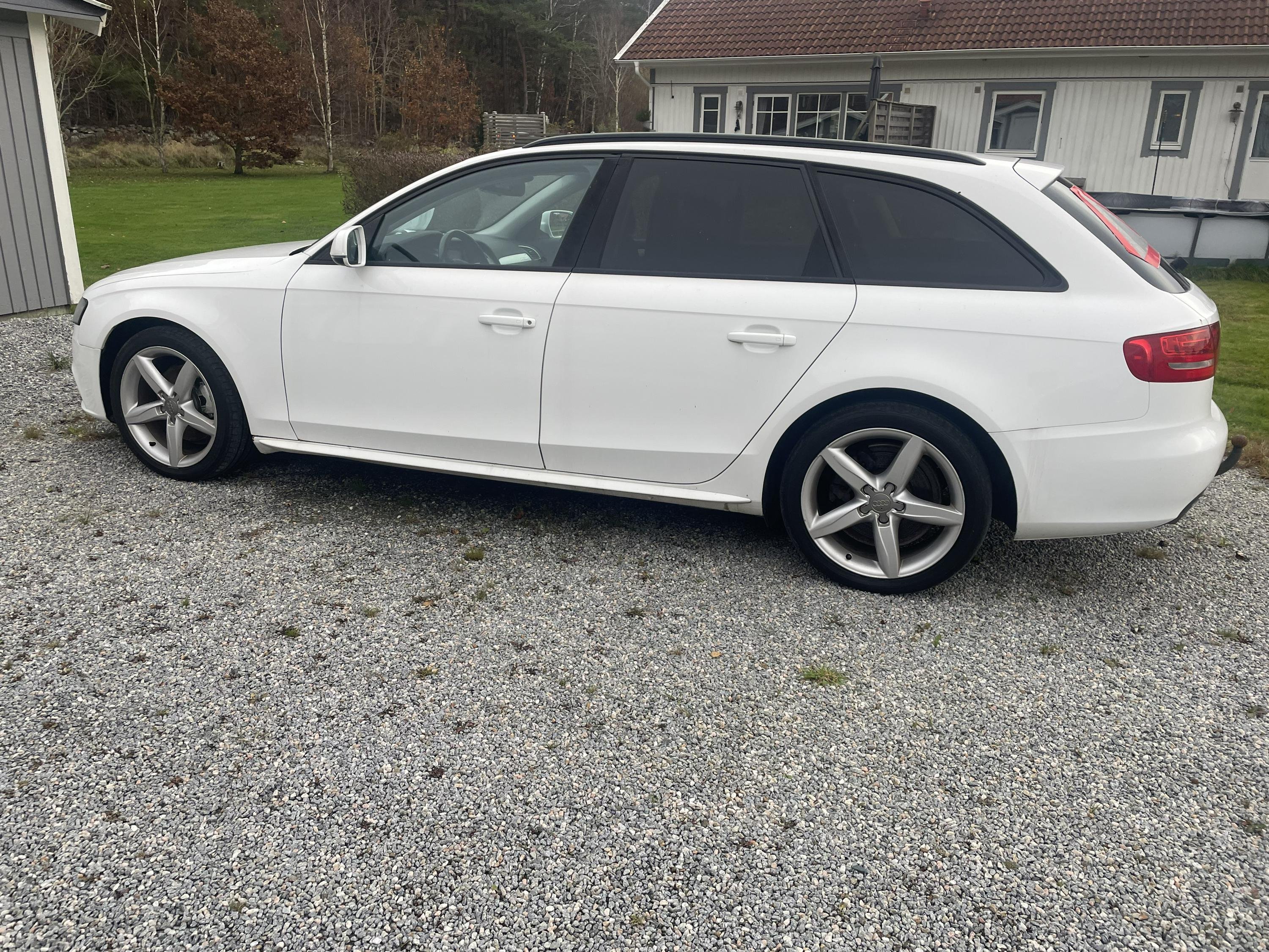 Audi A4 Avant 2.0 TDI DPF quattro Manuell, 170hk, 2011