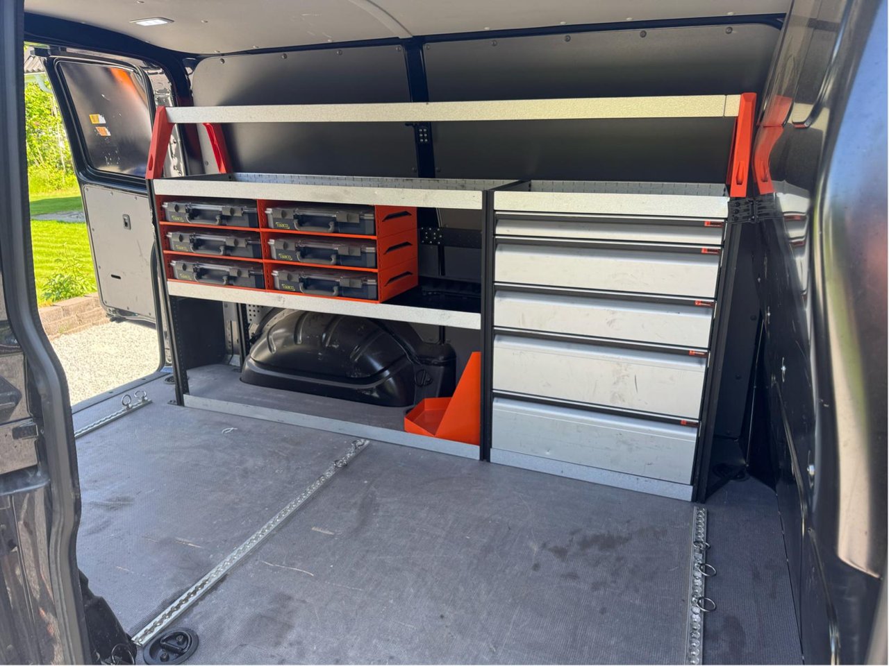 Inredning till skåpbil