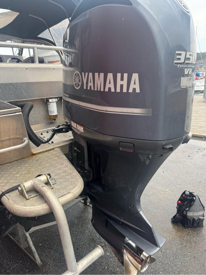 Yamaha 350 v8 