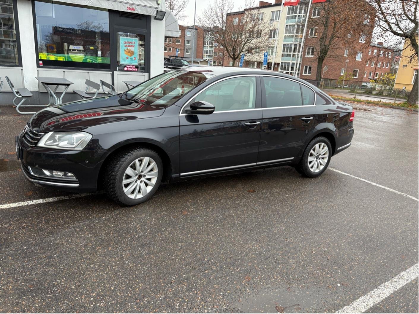 Volkswagen Passat 2.0 TDI DPF BMT DSG Sekventiell, 170hk, 2011