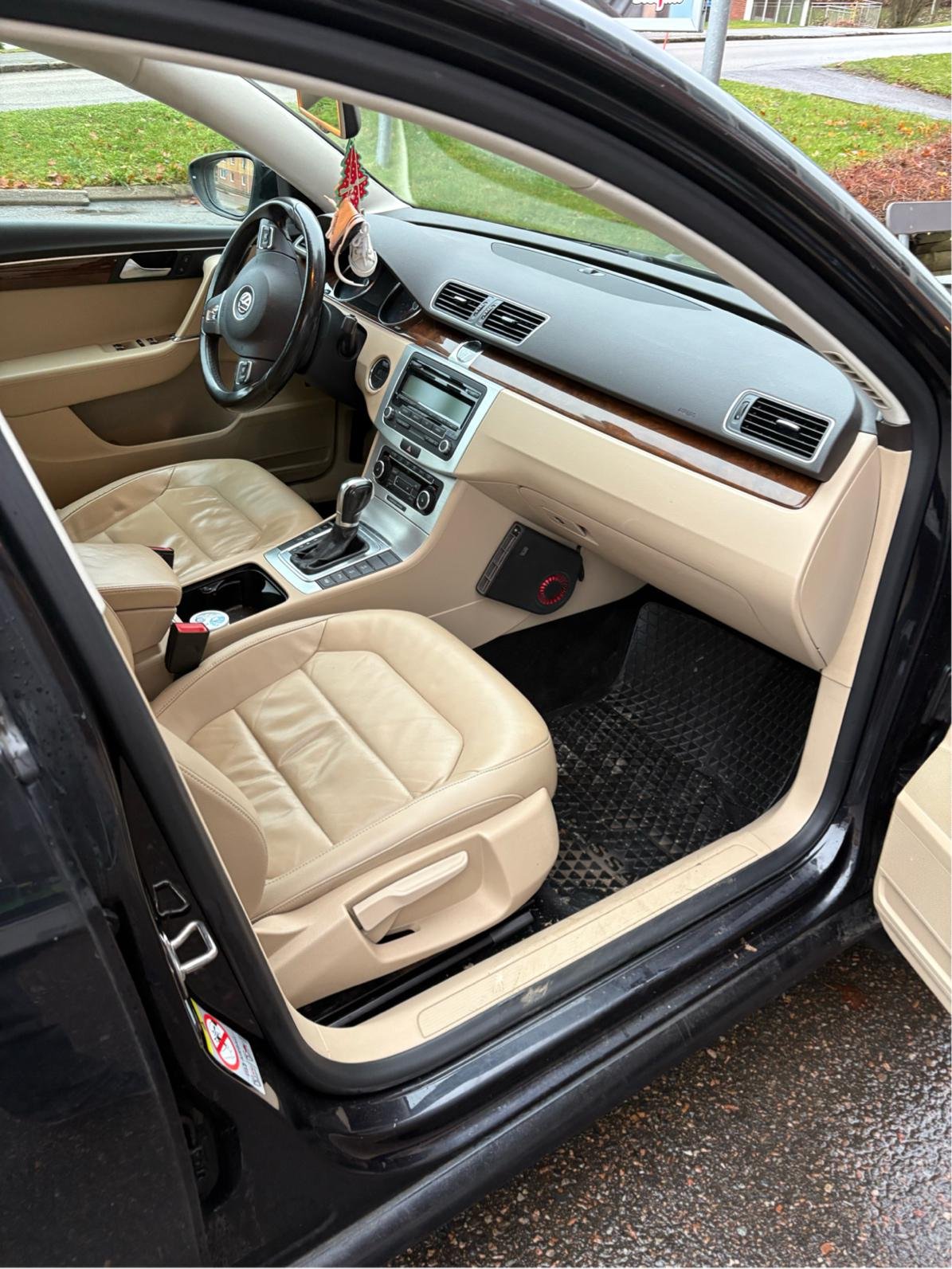 Volkswagen Passat 2.0 TDI DPF BMT DSG Sekventiell, 170hk, 2011