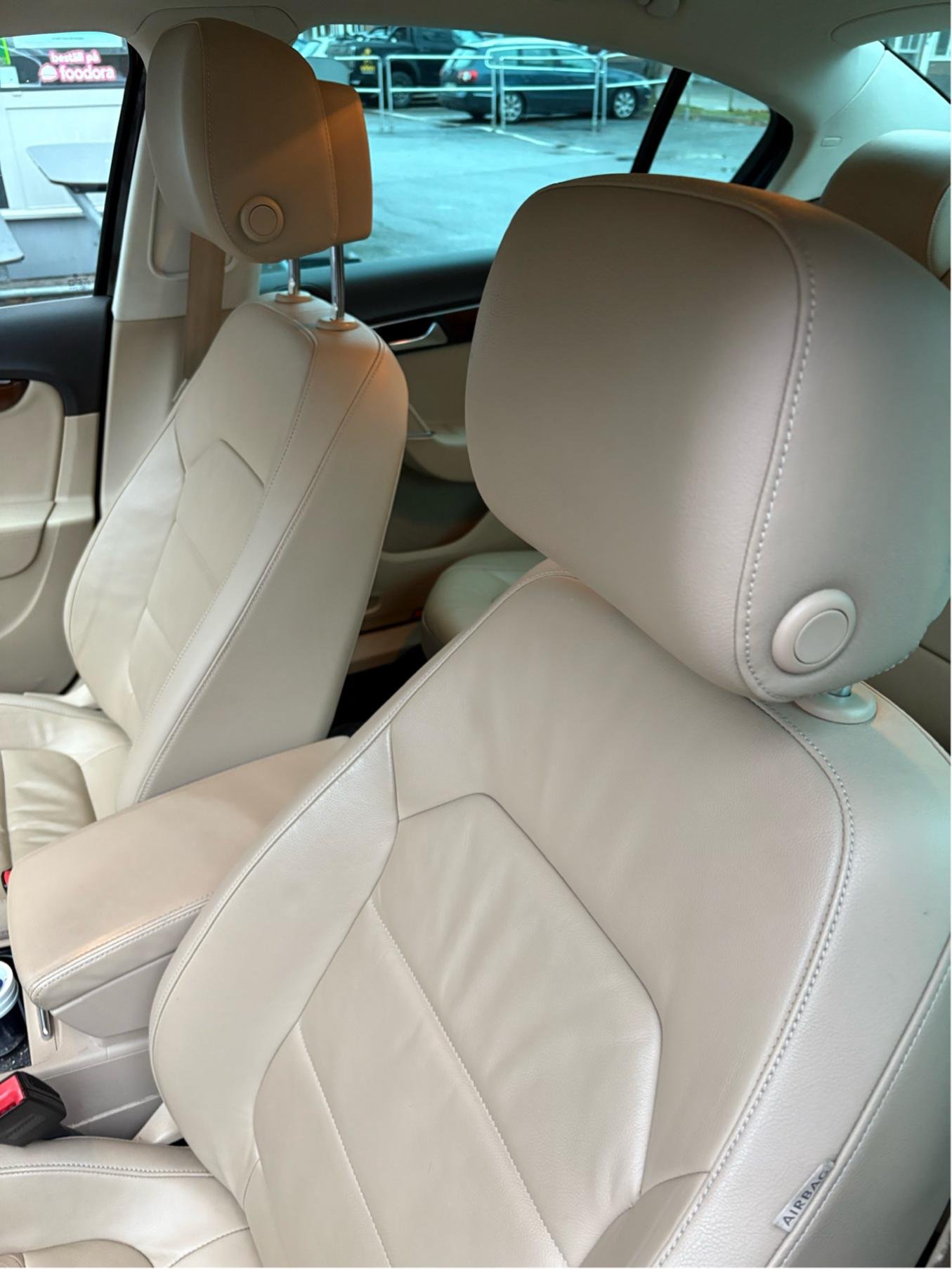 Volkswagen Passat 2.0 TDI DPF BMT DSG Sekventiell, 170hk, 2011