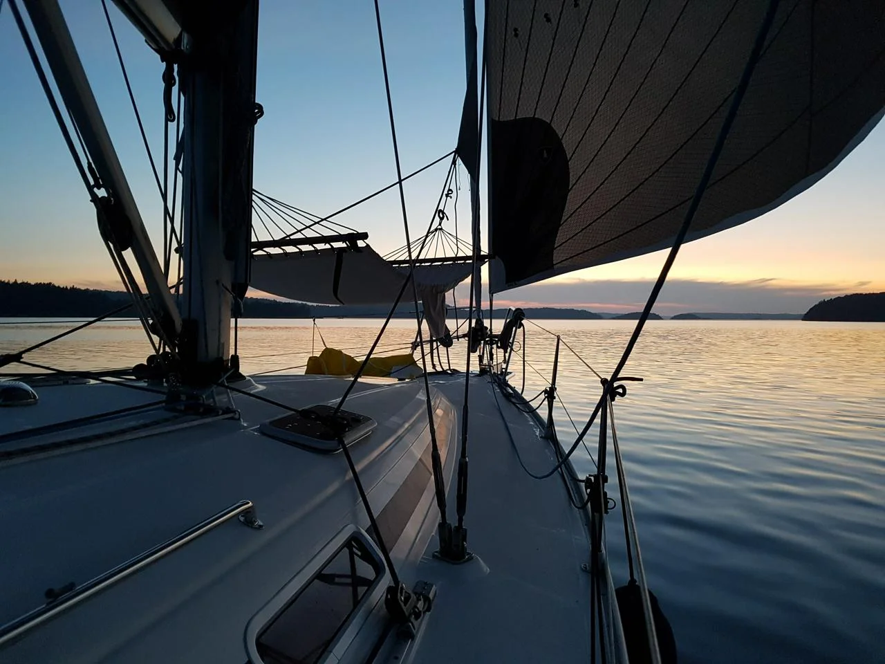 Höstsegling Bavaria 38 Cruiser image