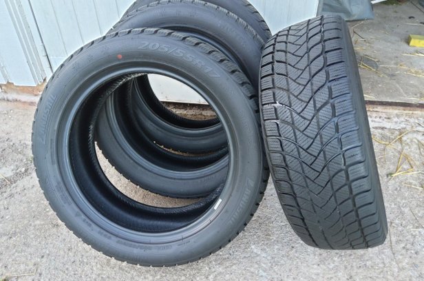 205/55R17 M+S Däck säljes i Skövde | Blocket - såld eller borttagen