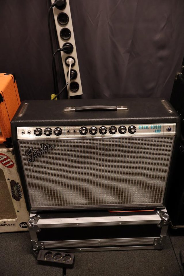 Fender Deluxe Reverb '68 Custom