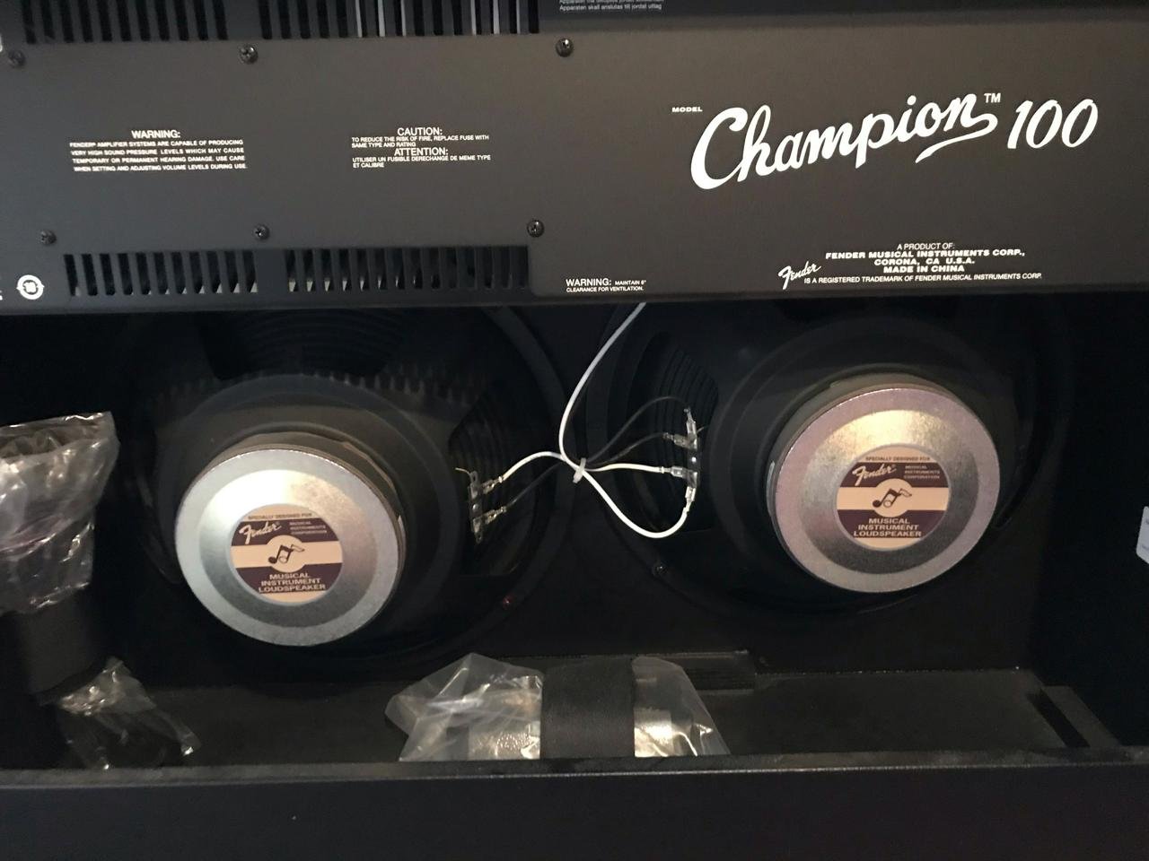 Fender Champion 100  2x12