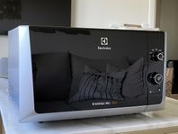 Electrolux Microwave Oven 800 W - Great condition!