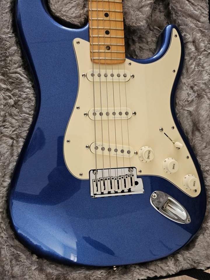 Fender stratocaster ultra cob...