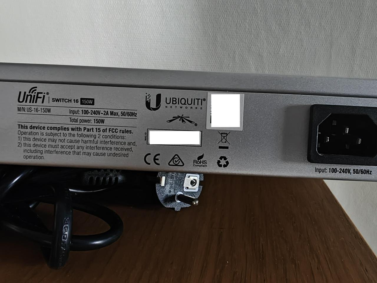 Ubiquiti UniFi US-16 PoE Switch