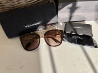 solglasögon- Dolce & Gabbana! 