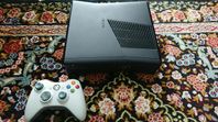 Xbox 360 S flashad med RGH 3 - 4GB - Fint skick