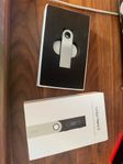 Ledger Nano S - Crypto Hardware Wallet