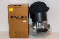 NIKON AF-S 85MM/Sigma 70 mm/SB-900