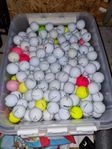 Golfbollar säljes 3 kr styck