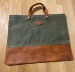 Handgjord väska i canvas och läder
