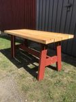 Rustikt bord / Bord / Trädgårdsbord