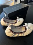 Tommy Hilfiger ballerinaskor stl 31