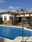 Retreat med pool i Zurgena, Spanien