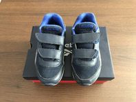 Reebok Barnskor (Storlek:27)