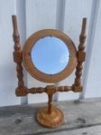 Spegel - pigtittare - äldre spegel med trä