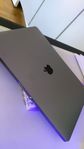MacBook pro med touchbar - inköpt dec 2023