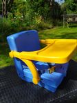Adaptable / Transportable seat for small children
