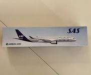 SAS modellflygplan Airbus A350 1:200