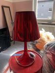 Flos ”Miss K” Red aluminized bordslampa