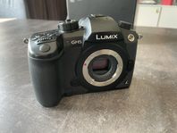 Panasonic Lumix GH5 med 14-42 lins